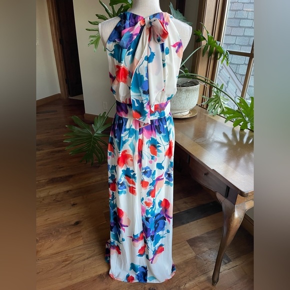 Eliza J Floral Print Halter Maxi Dress - Picture 4 of 14